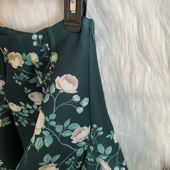 π₯~ Lauren Conrad Runway Green Floral Skirt Size 2 ~ π₯ - Picture 5 of 9